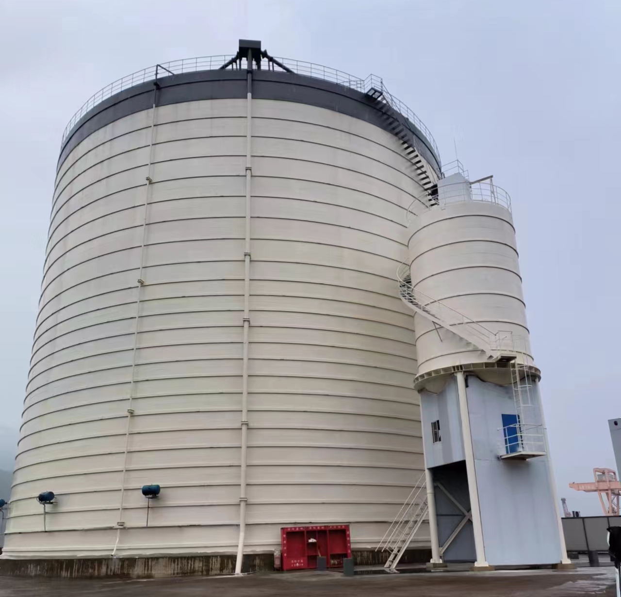 云城10万吨水泥钢板库